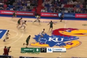 各种冲框打法！堪萨斯大学大四高后卫特雷·怀特精彩集锦！